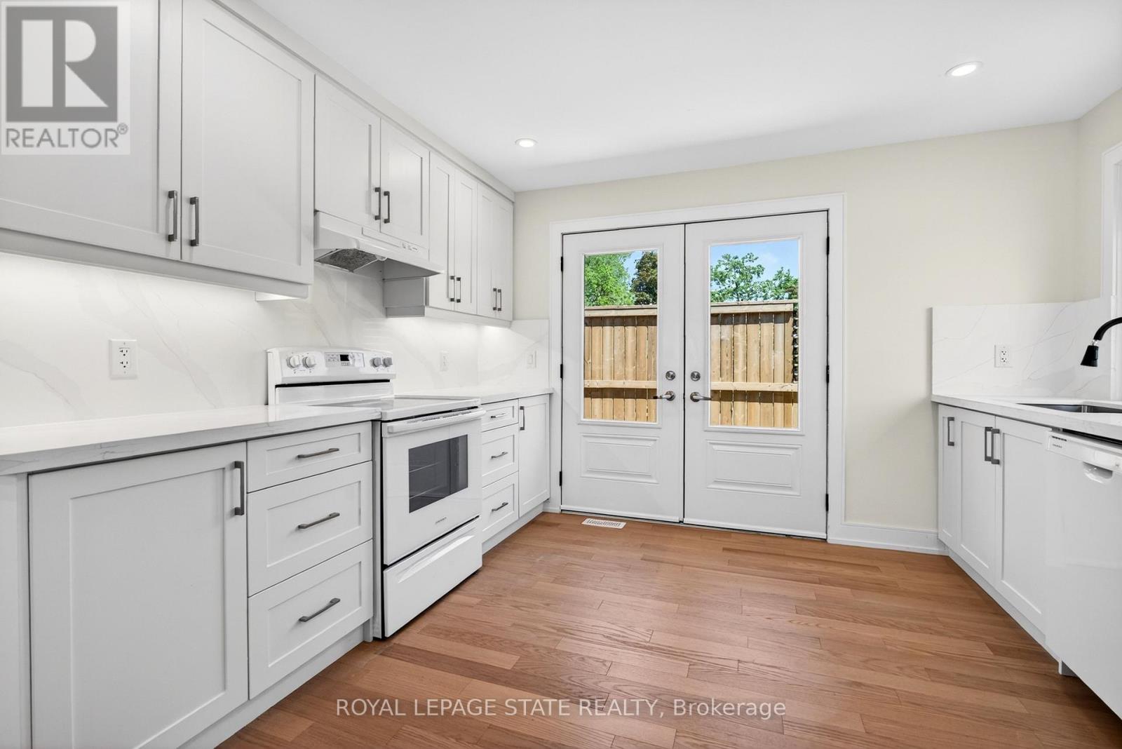 Upper - 8 Cornell Avenue, Hamilton, Ontario  L8E 5N2 - Photo 19 - X13227368