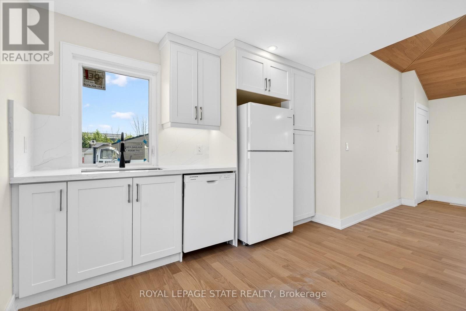 Upper - 8 Cornell Avenue, Hamilton, Ontario  L8E 5N2 - Photo 21 - X13227368