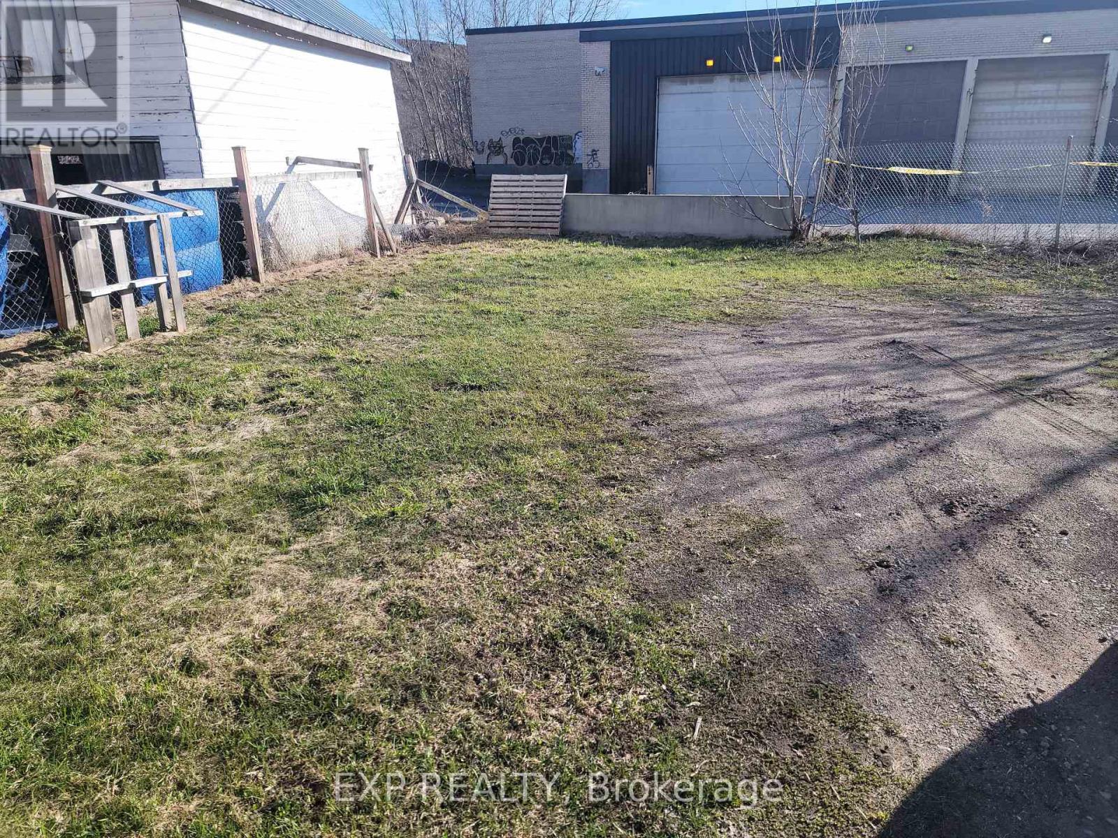 119 Grosvenor Avenue, Sault Ste Marie, Ontario  P6B 2M2 - Photo 4 - X13227392