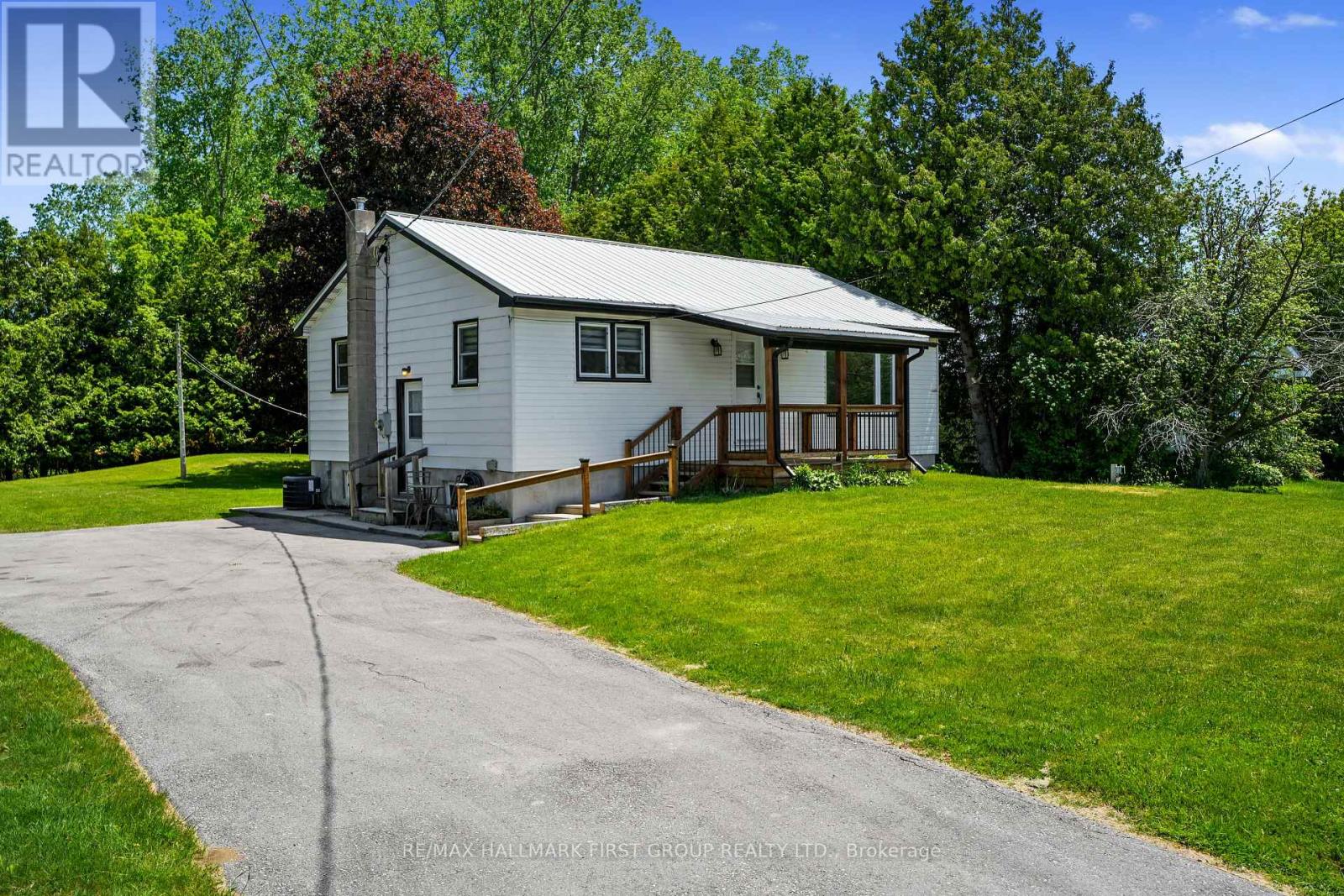 40 WHITES ROAD, Quinte West, Ontario