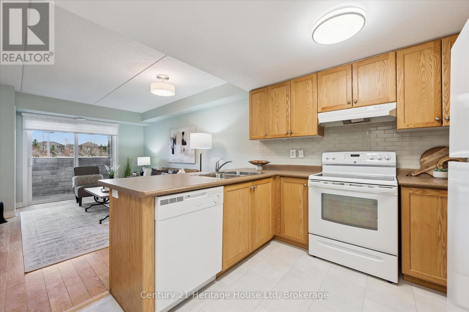 210 - 625 St David Street S, Centre Wellington, Ontario N1M 0A8 - Photo 16 - X13227580