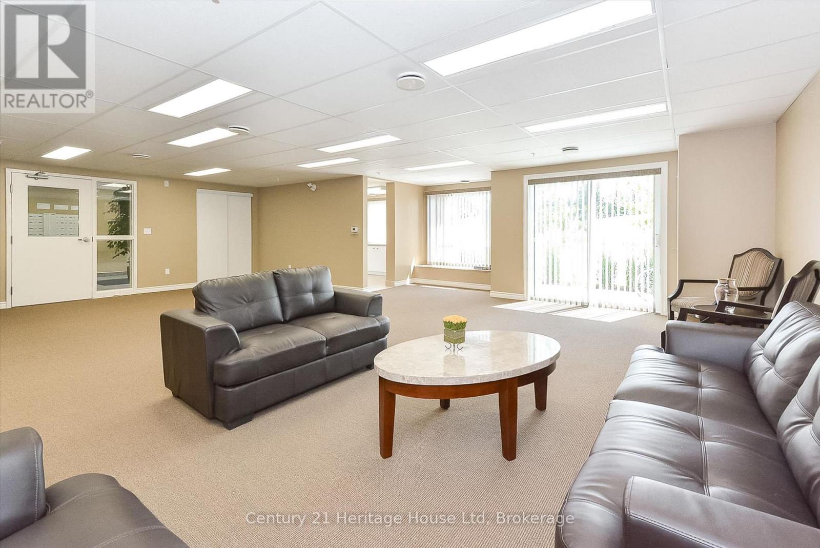 210 - 625 St David Street S, Centre Wellington, Ontario N1M 0A8 - Photo 9 - X13227580