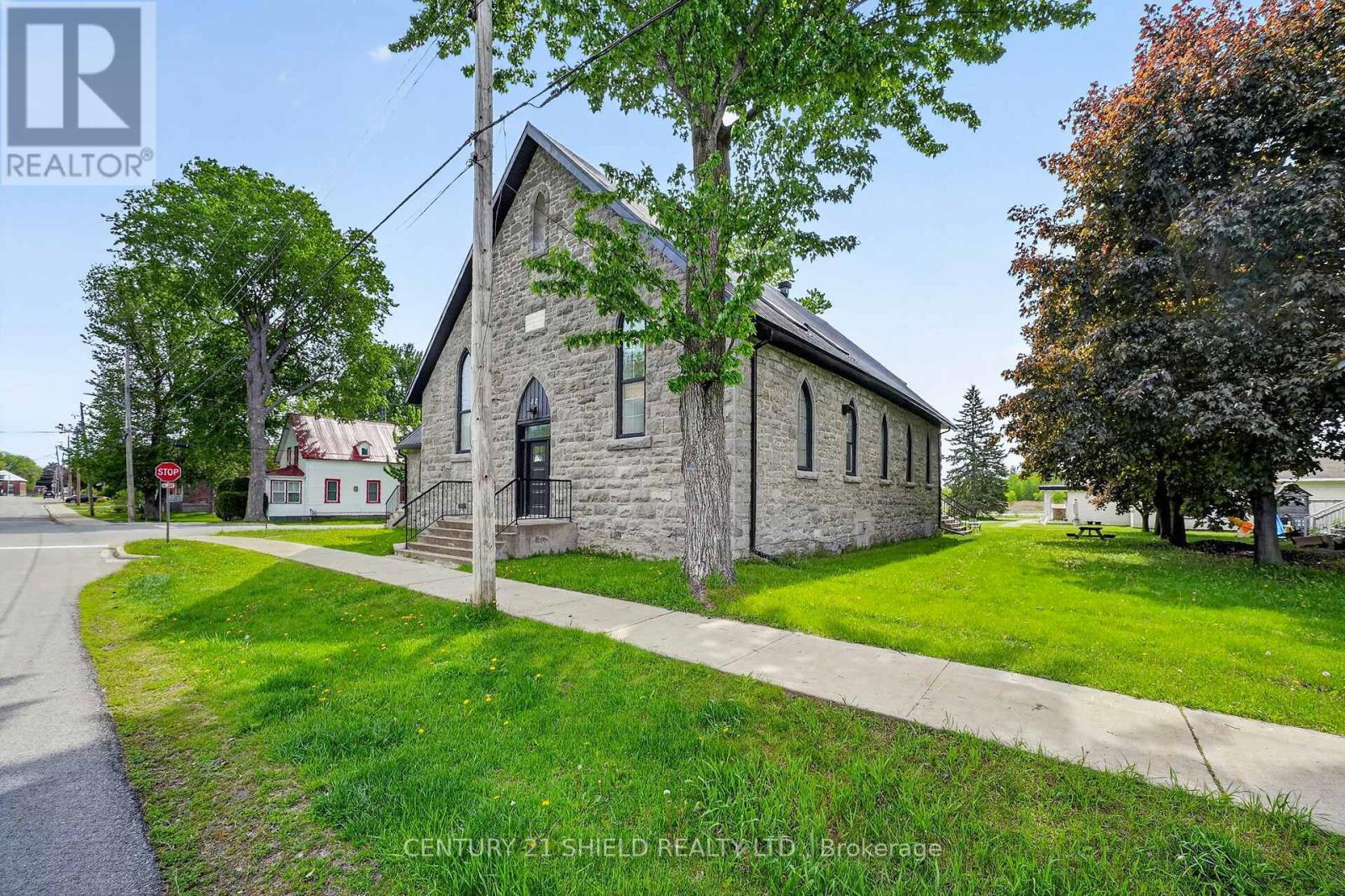 12 Maple Street, South Glengarry, Ontario K0C 1N0 - Photo 41 - X13226568