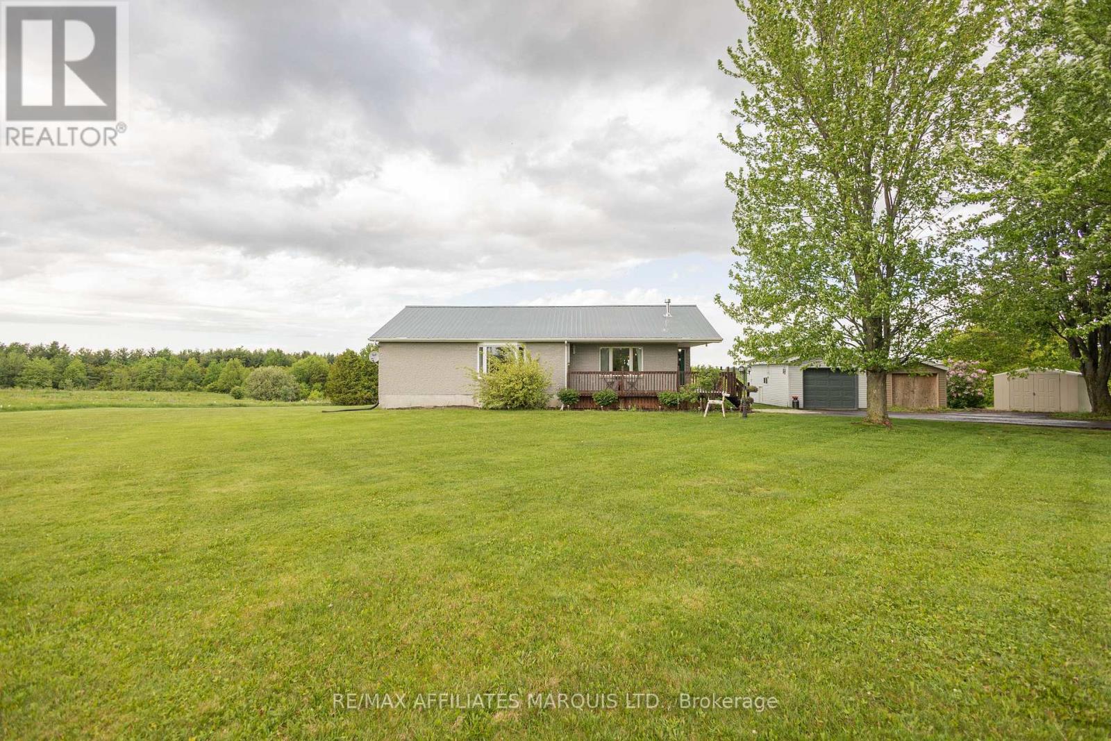 16825 County Rd 15 Road, North Stormont, Ontario  K0C 1W0 - Photo 3 - X13227764