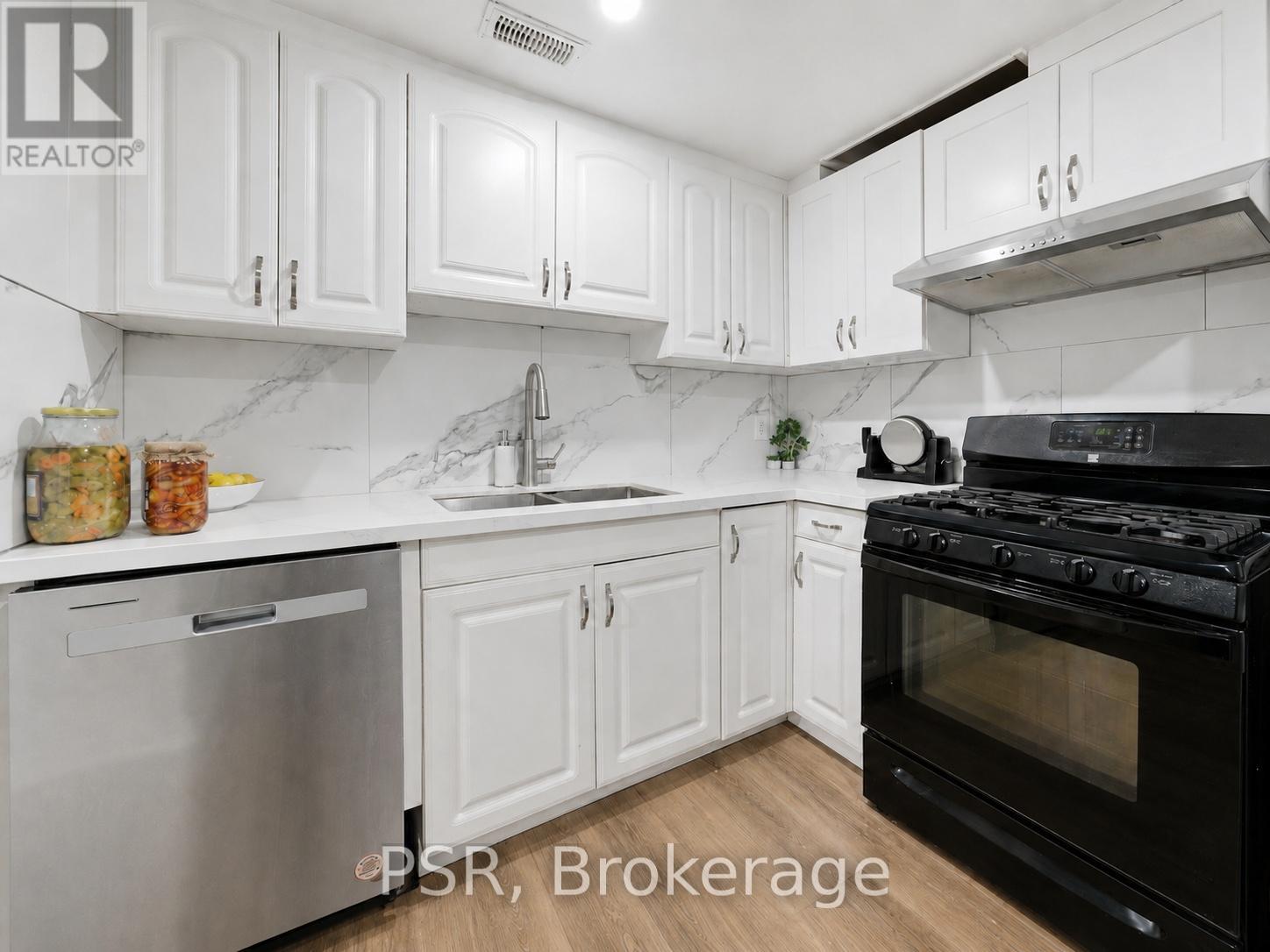 Bsmt - 1479 Bancroft Drive, Mississauga, Ontario  L5V 1M3 - Photo 10 - W13134862