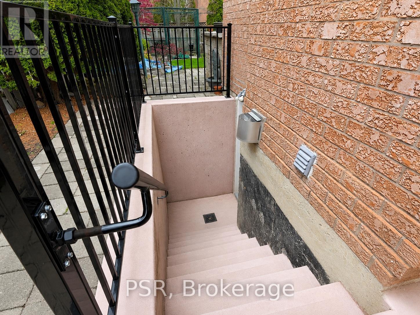 Bsmt - 1479 Bancroft Drive, Mississauga, Ontario  L5V 1M3 - Photo 6 - W13134862