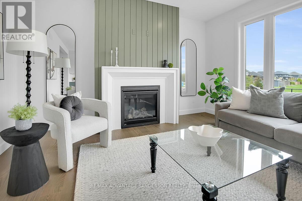 243 Songbird Lane, Middlesex Centre, Ontario  N0M 2A0 - Photo 12 - X12929638