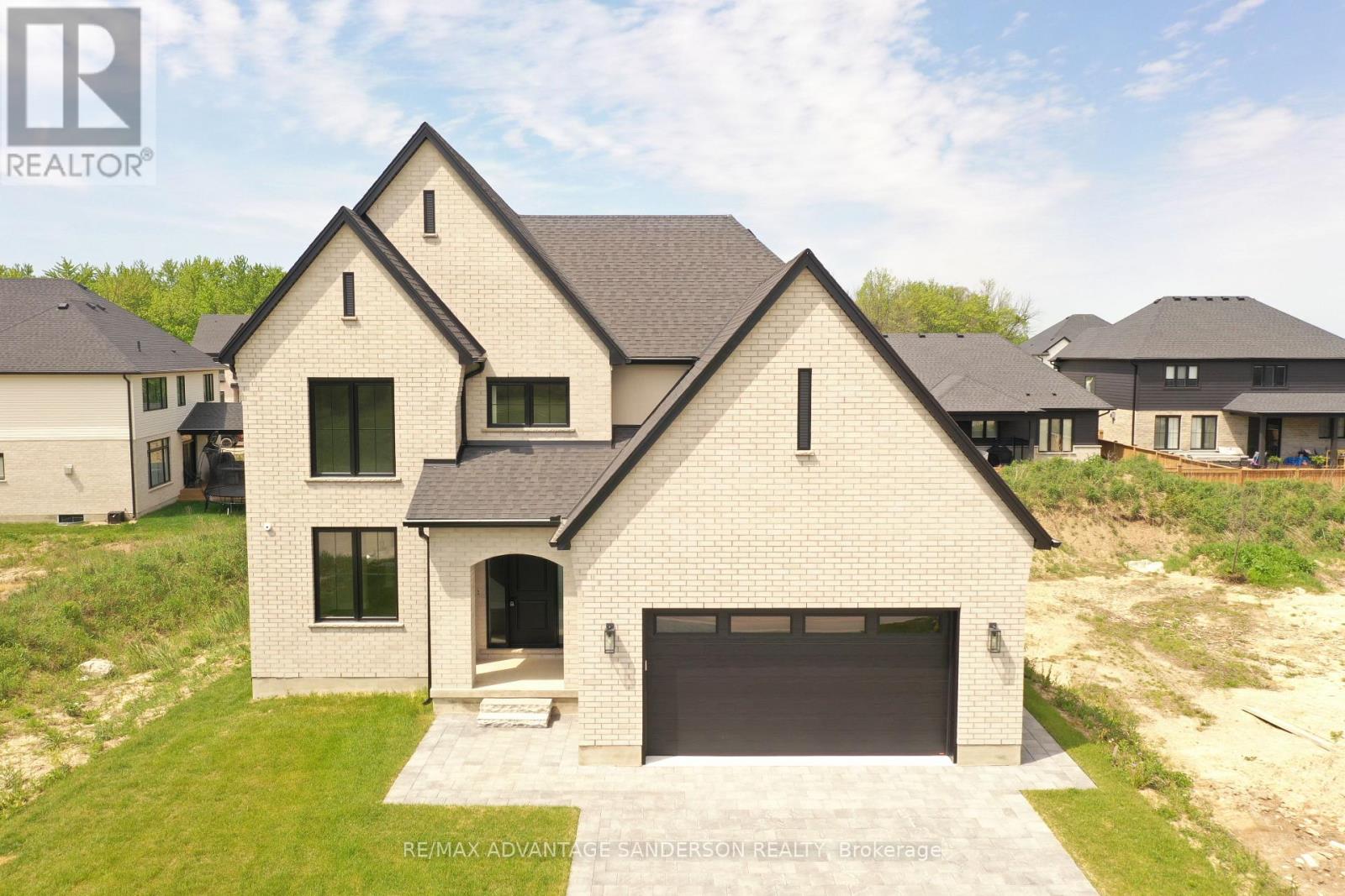 174 TIMBERWALK TRAIL, Middlesex Centre, Ontario