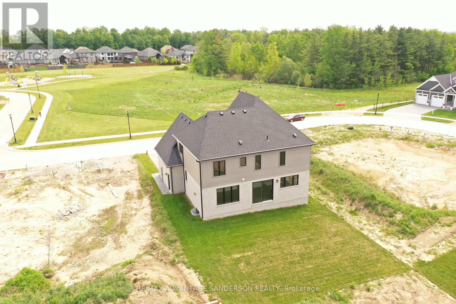 174 Timberwalk Trail, Middlesex Centre, Ontario  N0M 2A0 - Photo 3 - X12929654