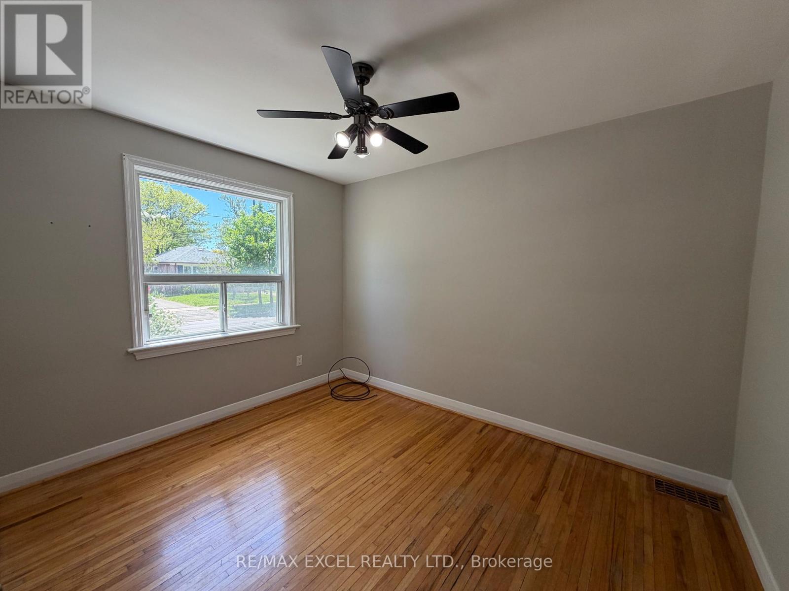 2 Rufford Road, Toronto, Ontario  M8W 4V4 - Photo 10 - W12971630