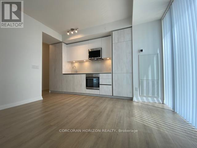 1805 - 8 Widmer Street, Toronto, Ontario  M5V 2E7 - Photo 4 - C13227446
