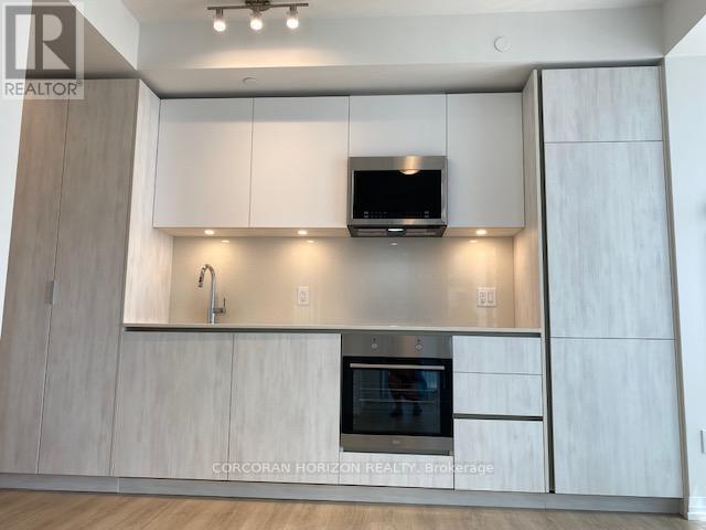1805 - 8 Widmer Street, Toronto, Ontario  M5V 2E7 - Photo 6 - C13227446