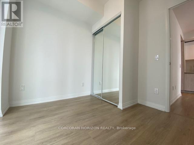 1805 - 8 Widmer Street, Toronto, Ontario  M5V 2E7 - Photo 9 - C13227446