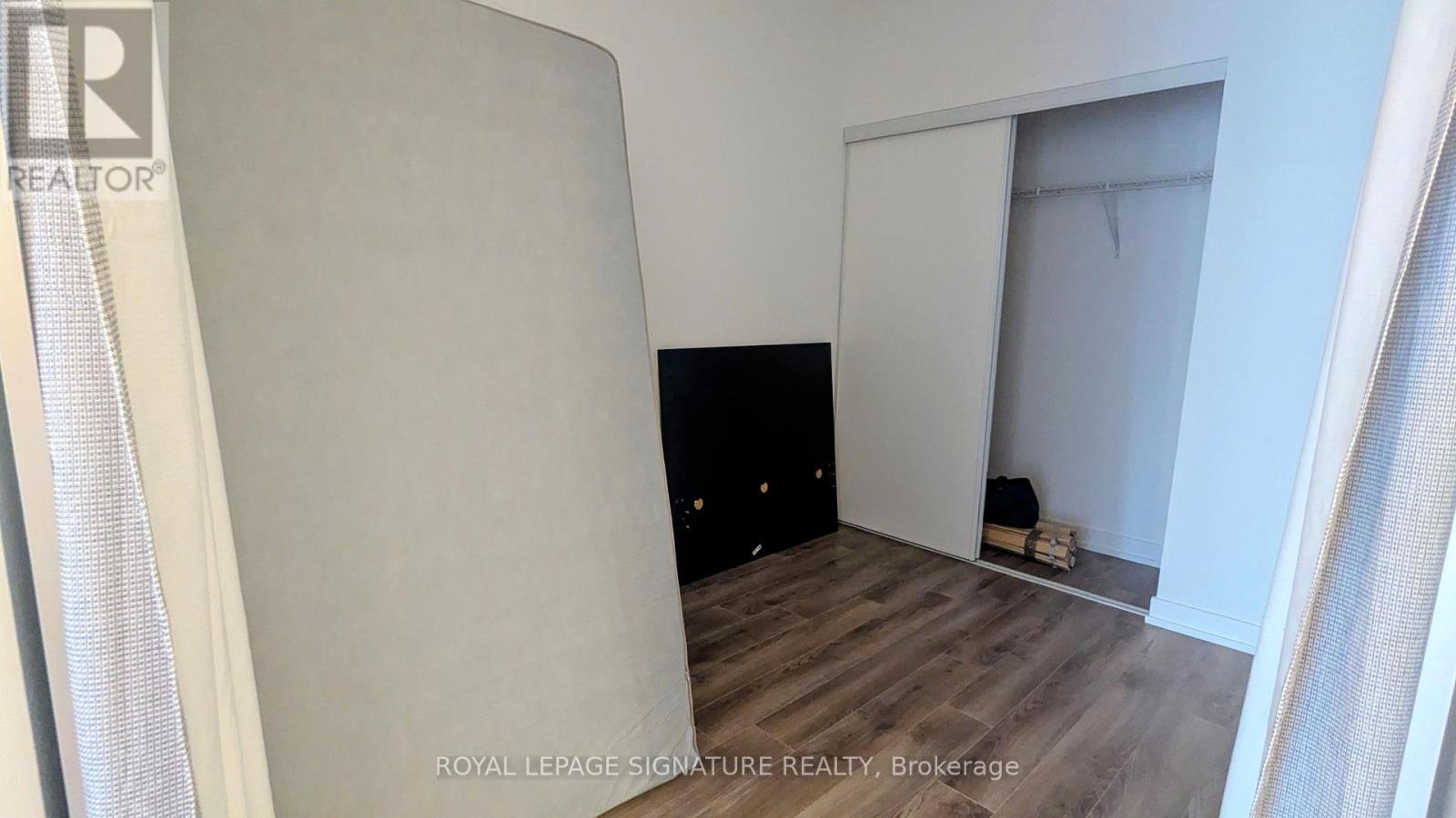 810 - 20 Edward Street, Toronto, Ontario  M5G 0C5 - Photo 17 - C13227452