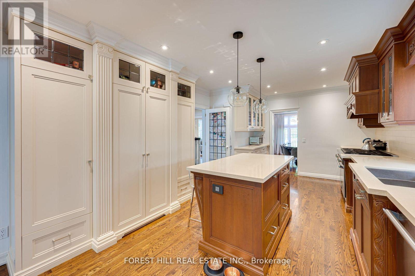 319 Glenayr Road, Toronto, Ontario  M5P 3C6 - Photo 9 - C13227538