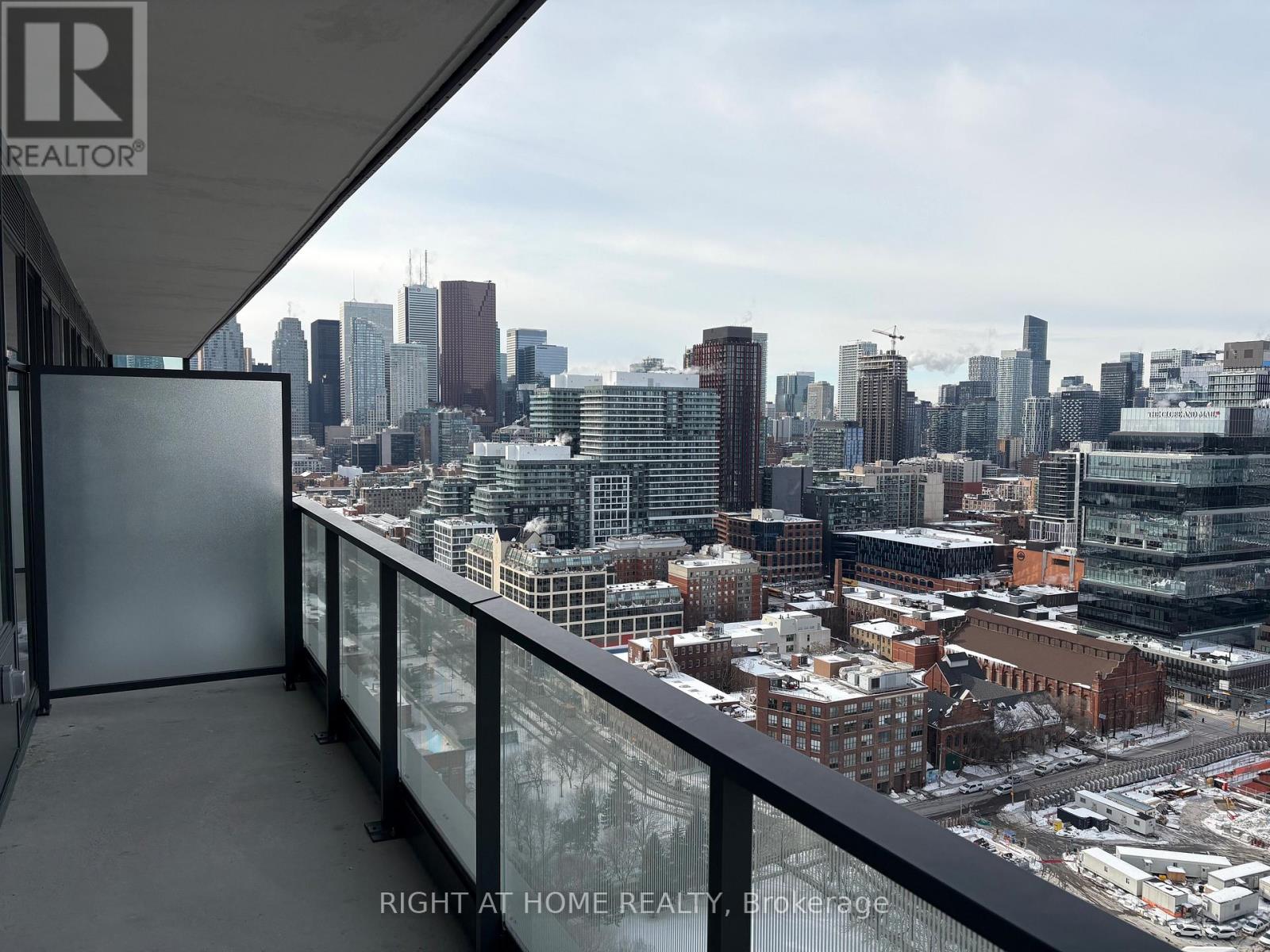 2711 - 35 PARLIAMENT STREET E, Toronto, Ontario