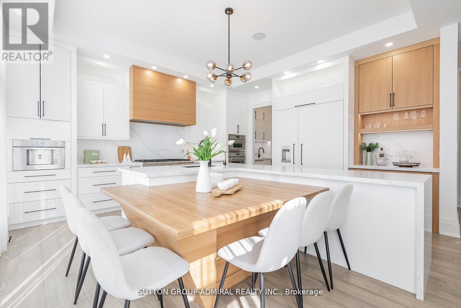 125 Regina Avenue, Toronto, Ontario  M6A 1R8 - Photo 11 - C13227584