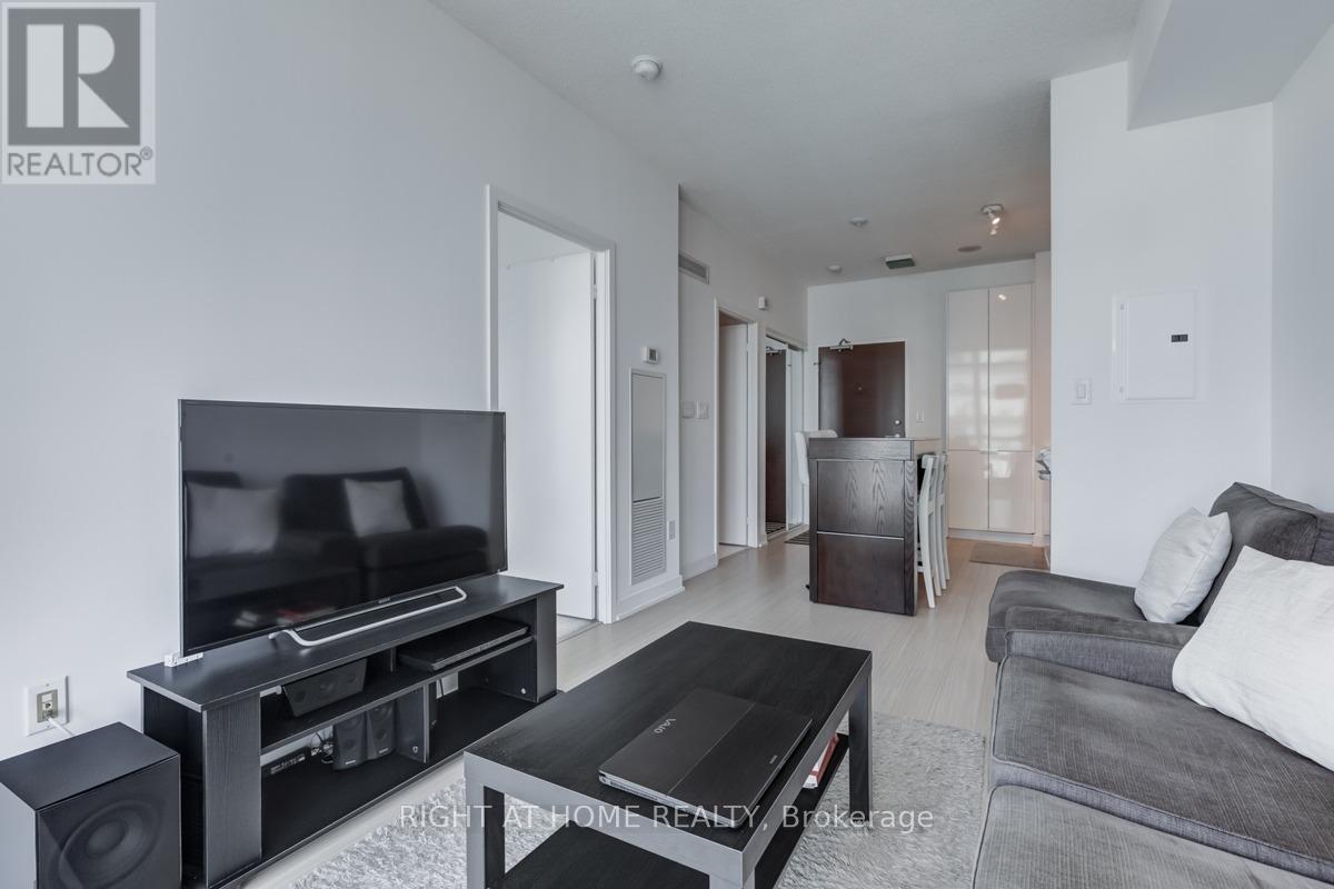 3303 - 15 Iceboat Terrace, Toronto, Ontario  M5V 4A5 - Photo 12 - C13227606