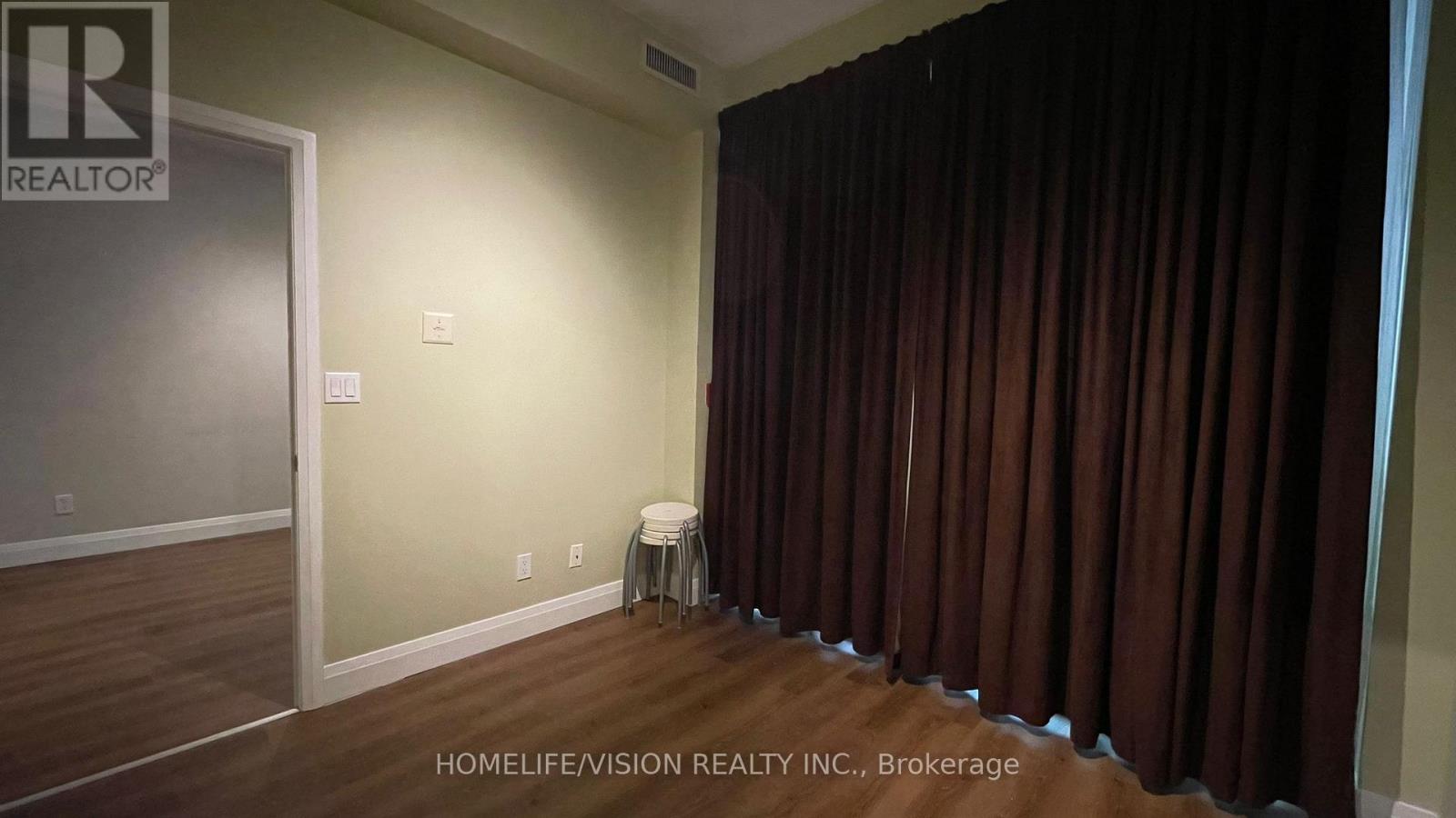 108 - Primary Bedroom - 111 Elizabeth Street, Toronto, Ontario  M5G 1P7 - Photo 5 - C13227638