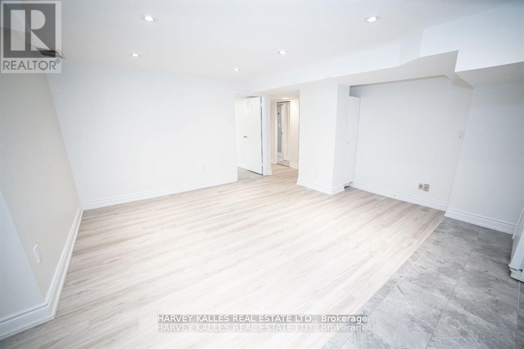 Bsmt - 550 Glencairn Avenue, Toronto, Ontario  M6B 1Z4 - Photo 5 - C13227858