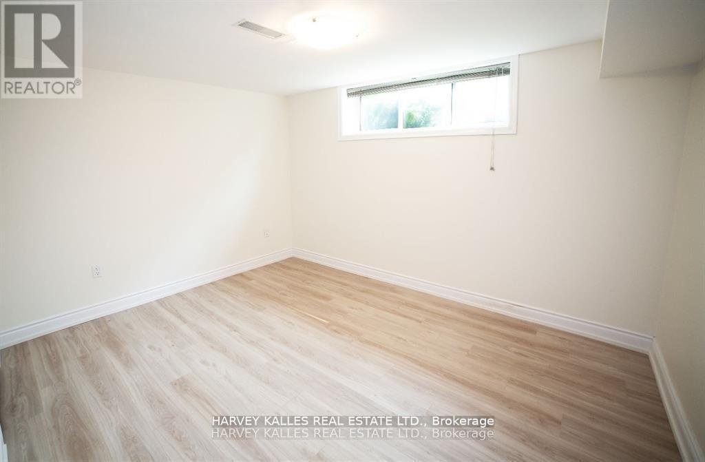 Bsmt - 550 Glencairn Avenue, Toronto, Ontario  M6B 1Z4 - Photo 6 - C13227858