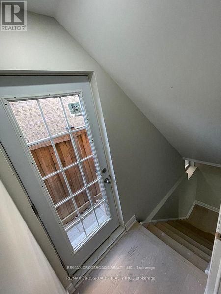 1538 Amberlea Road, Pickering, Ontario  L1V 4V4 - Photo 12 - E13227488