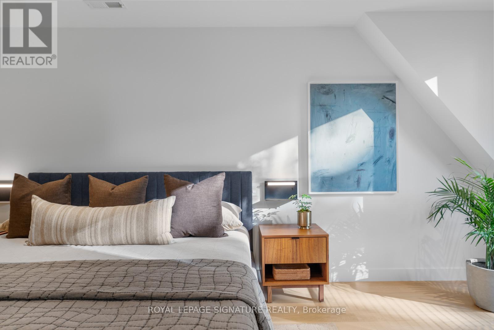 174 Kenilworth Avenue, Toronto, Ontario  M4L 3S6 - Photo 19 - E13227514