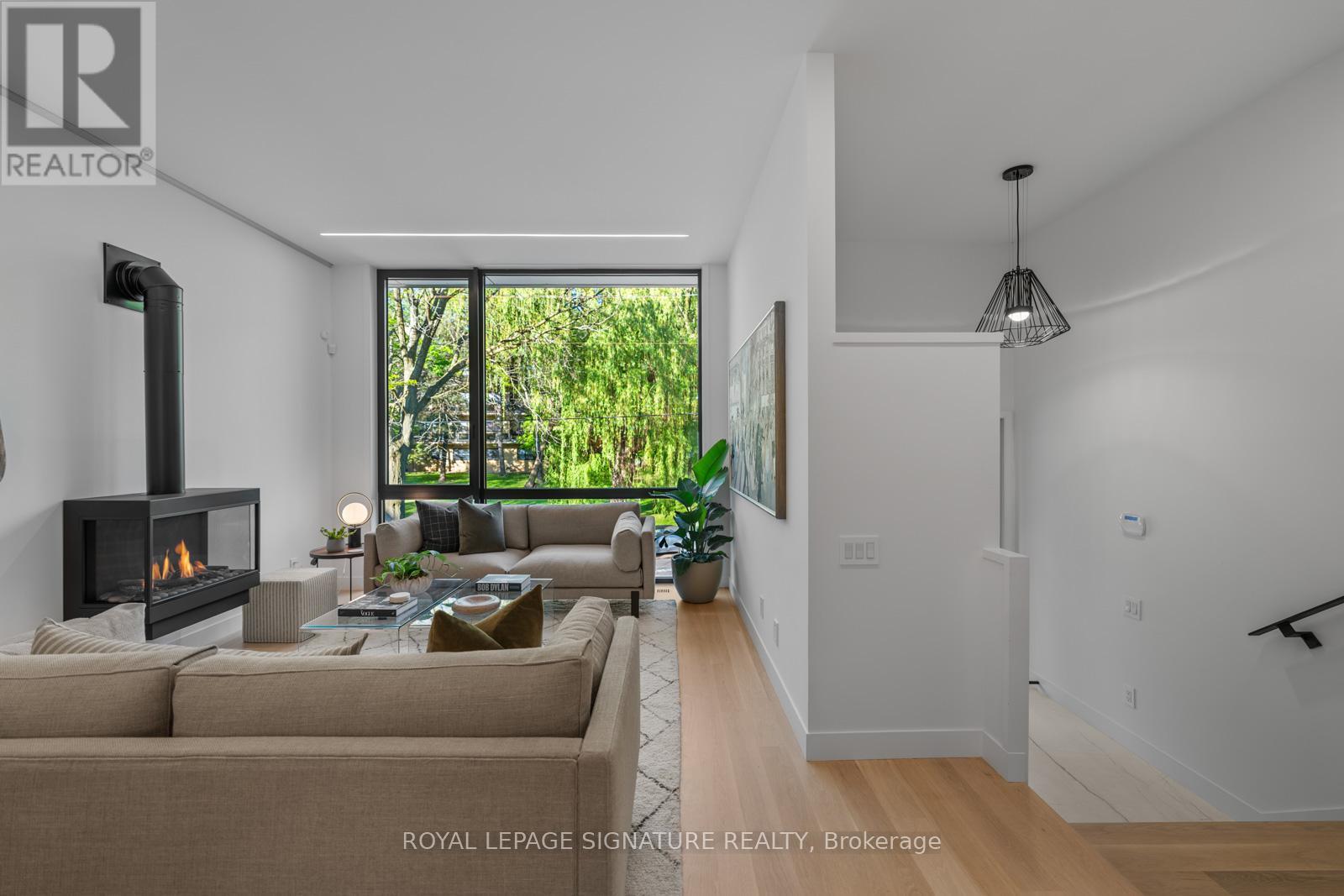 174 Kenilworth Avenue, Toronto, Ontario  M4L 3S6 - Photo 7 - E13227514