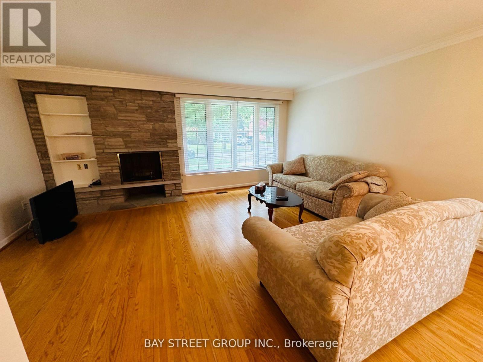 Main - 17 Kilkenny Drive, Toronto, Ontario  M1W 1J5 - Photo 5 - E13227570