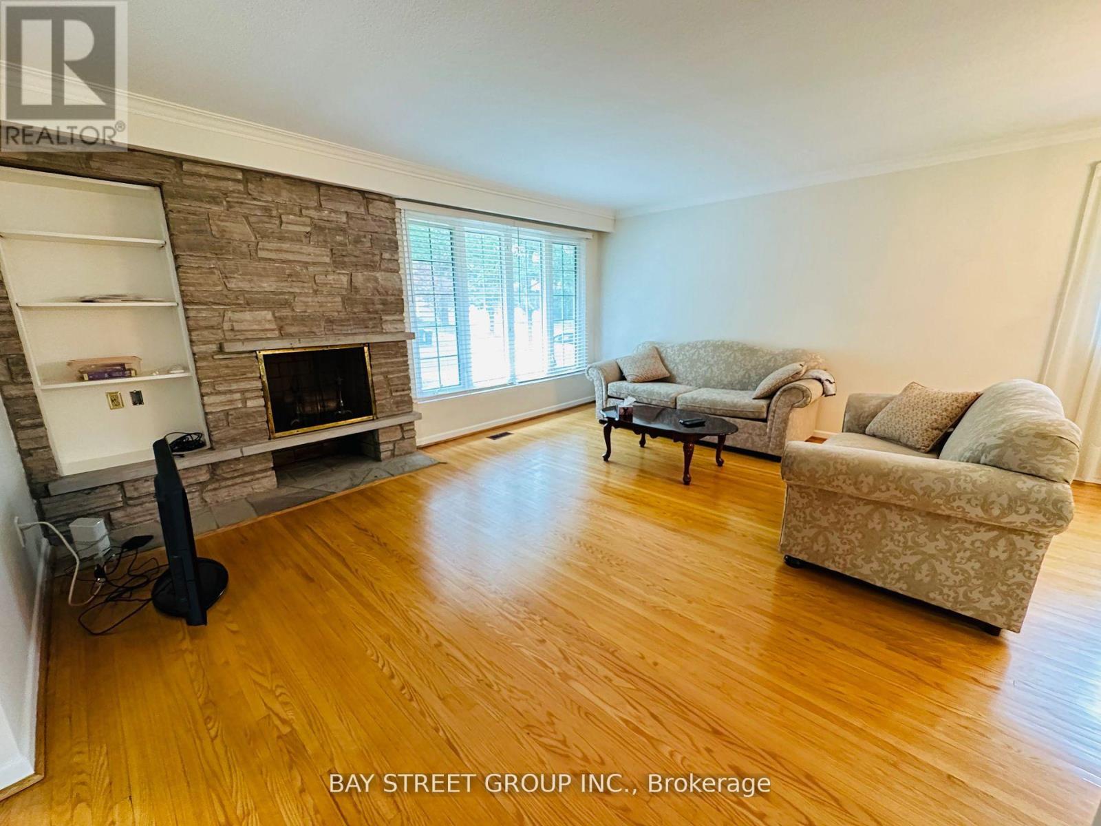 Main - 17 Kilkenny Drive, Toronto, Ontario  M1W 1J5 - Photo 9 - E13227570