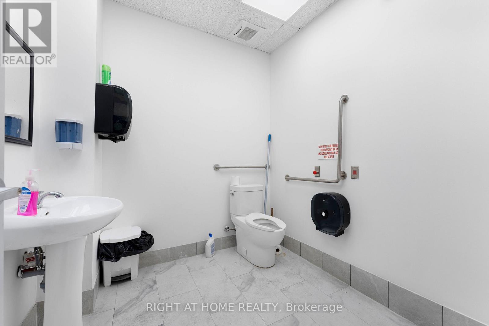 7 Simcoe Street S, Oshawa, Ontario  L1H 4G1 - Photo 14 - E13227890