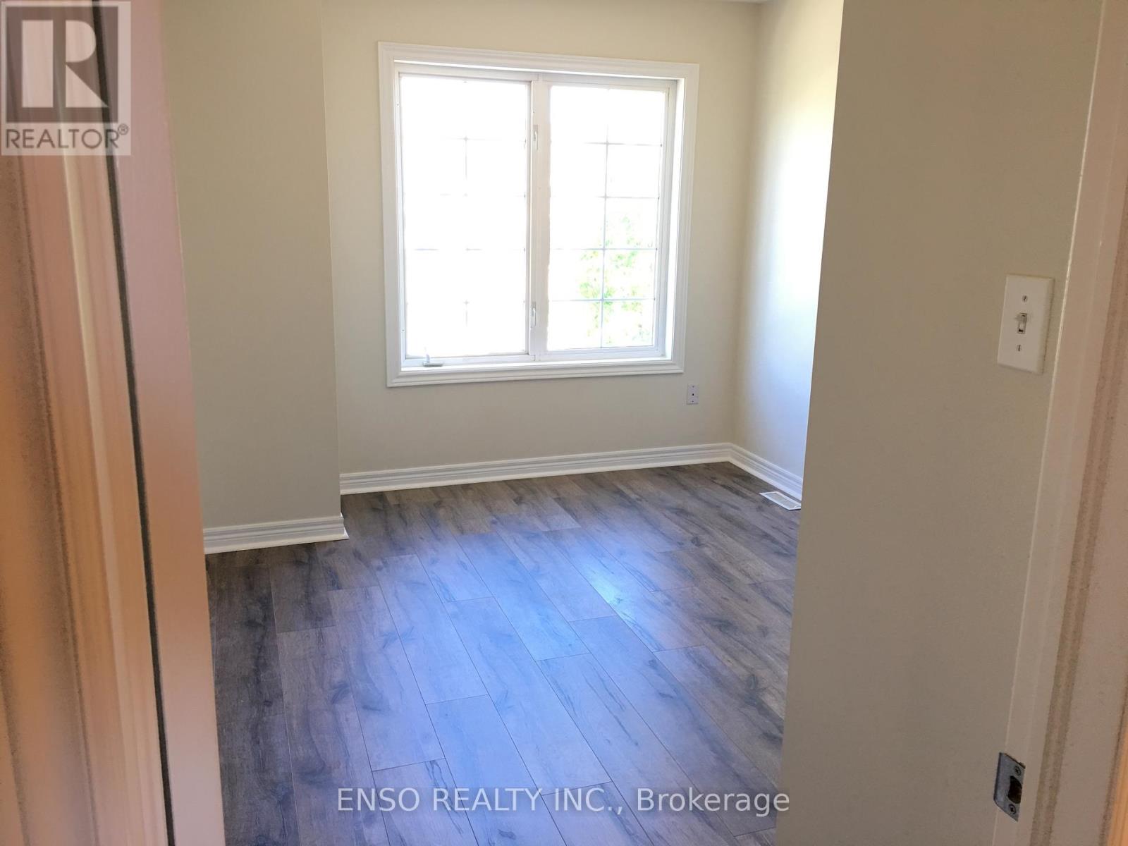 112 Sunway Square, Markham, Ontario  L3P 7X6 - Photo 10 - N13227578