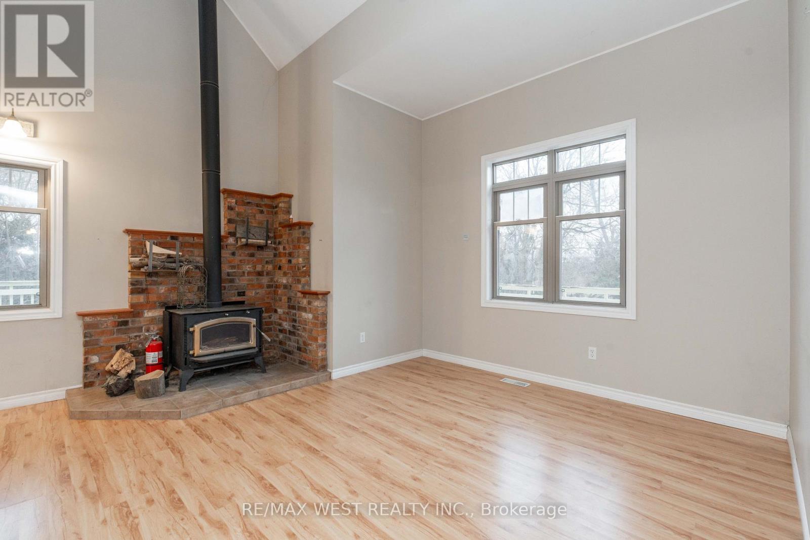 2824 5 Line, Bradford West Gwillimbury, Ontario  L3Z 2A4 - Photo 6 - N13227610