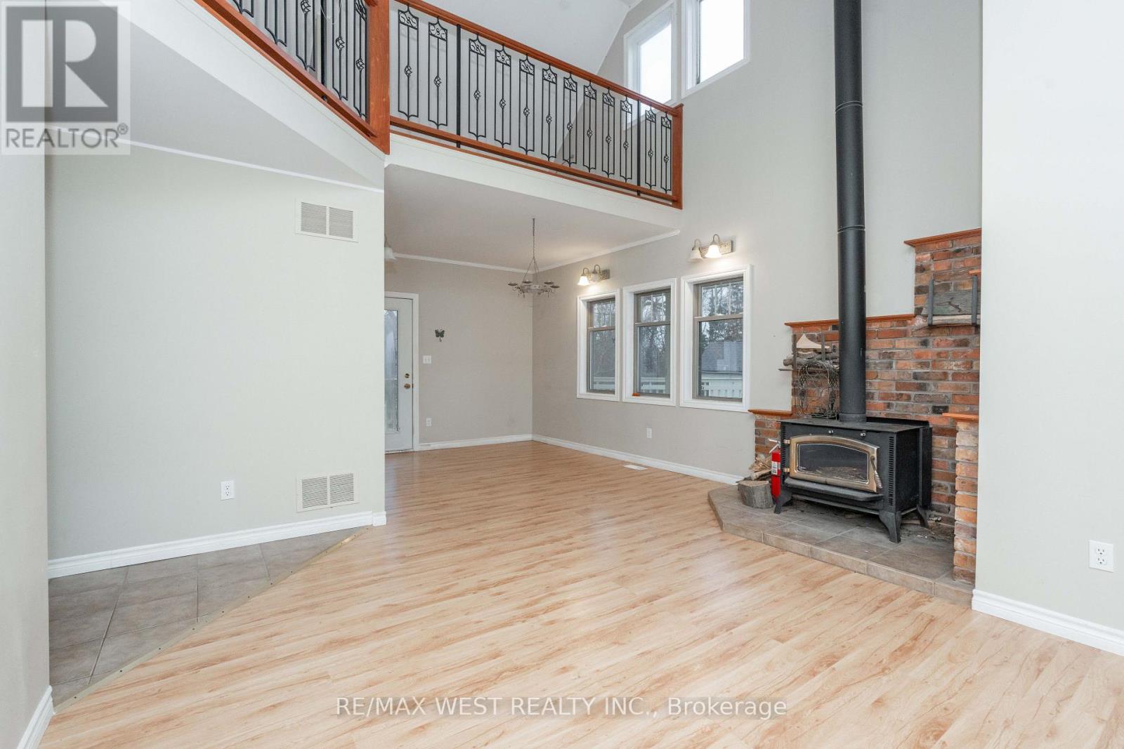 2824 5 Line, Bradford West Gwillimbury, Ontario  L3Z 2A4 - Photo 8 - N13227610