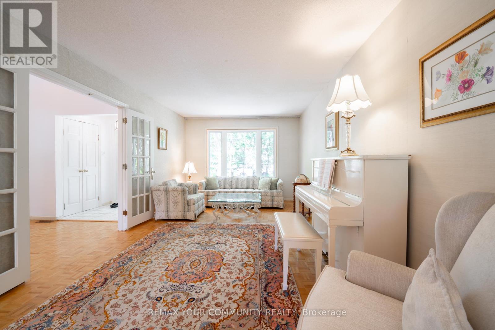 27 Drumern Crescent, Richmond Hill, Ontario  L4C 5H9 - Photo 8 - N13227860