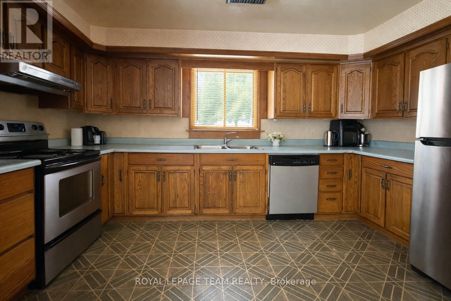 1855 Old Barry's Bay Road S, Madawaska Valley, Ontario  K0B 1K0 - Photo 10 - X12869150