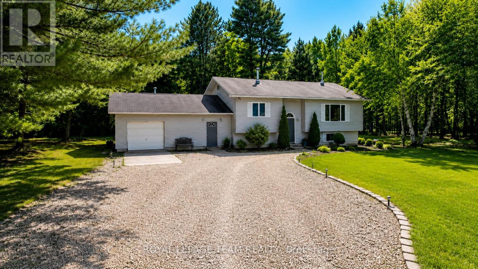 1855 Old Barry's Bay Road S, Madawaska Valley, Ontario  K0B 1K0 - Photo 2 - X12869150