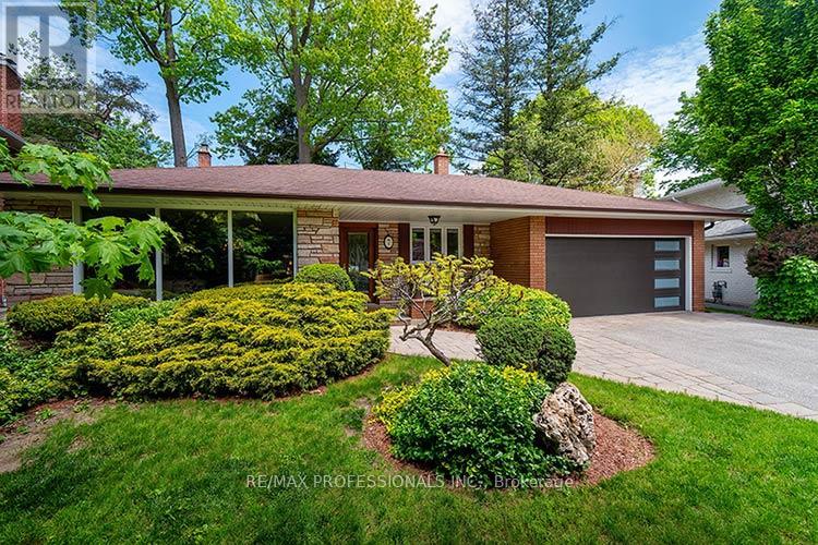 7 Cherry Post Crescent, Toronto, Ontario  M9C 2J9 - Photo 4 - W13227484