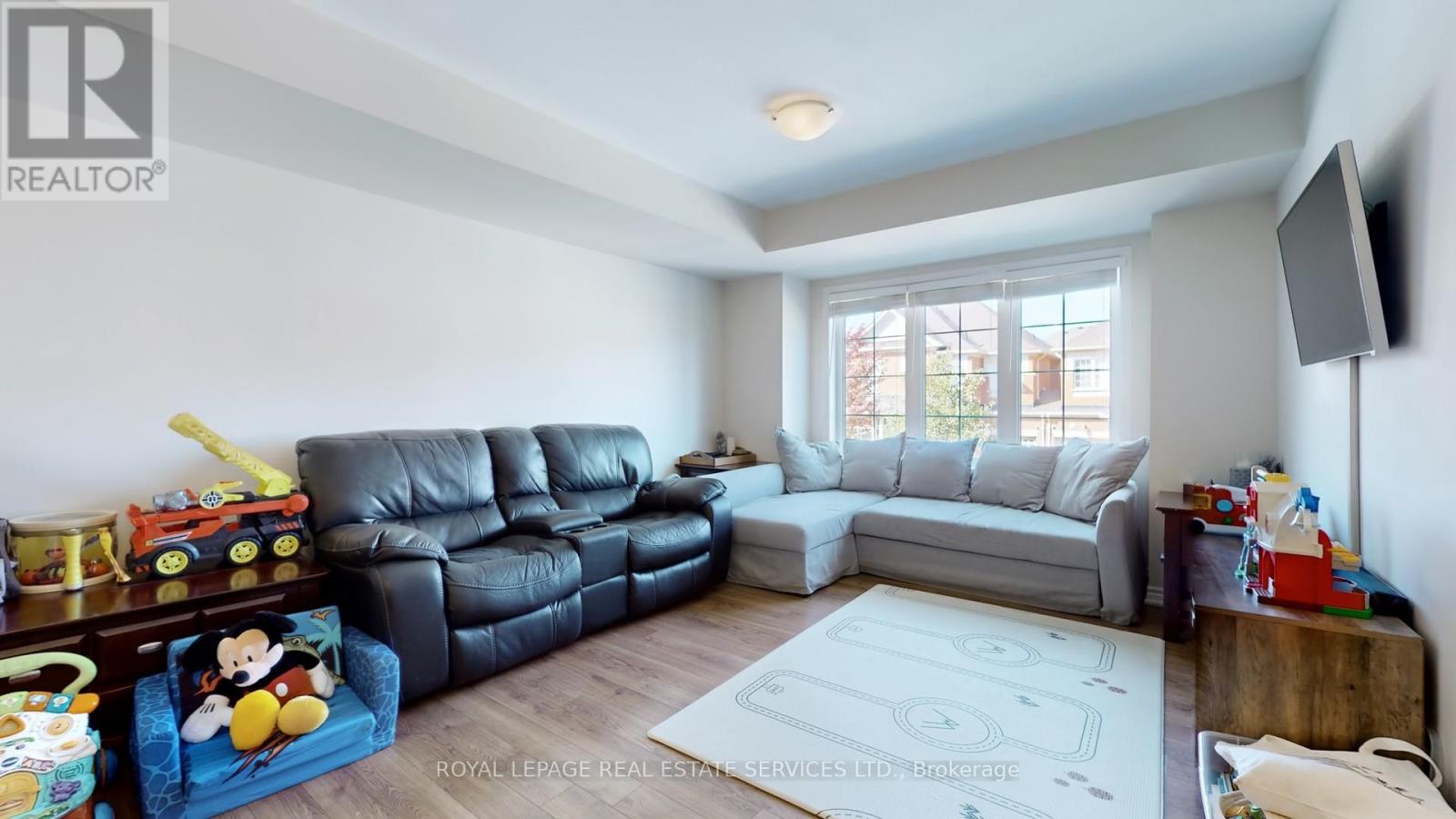 280 Sarah Cline Drive, Oakville, Ontario  L6M 0V4 - Photo 4 - W13227574