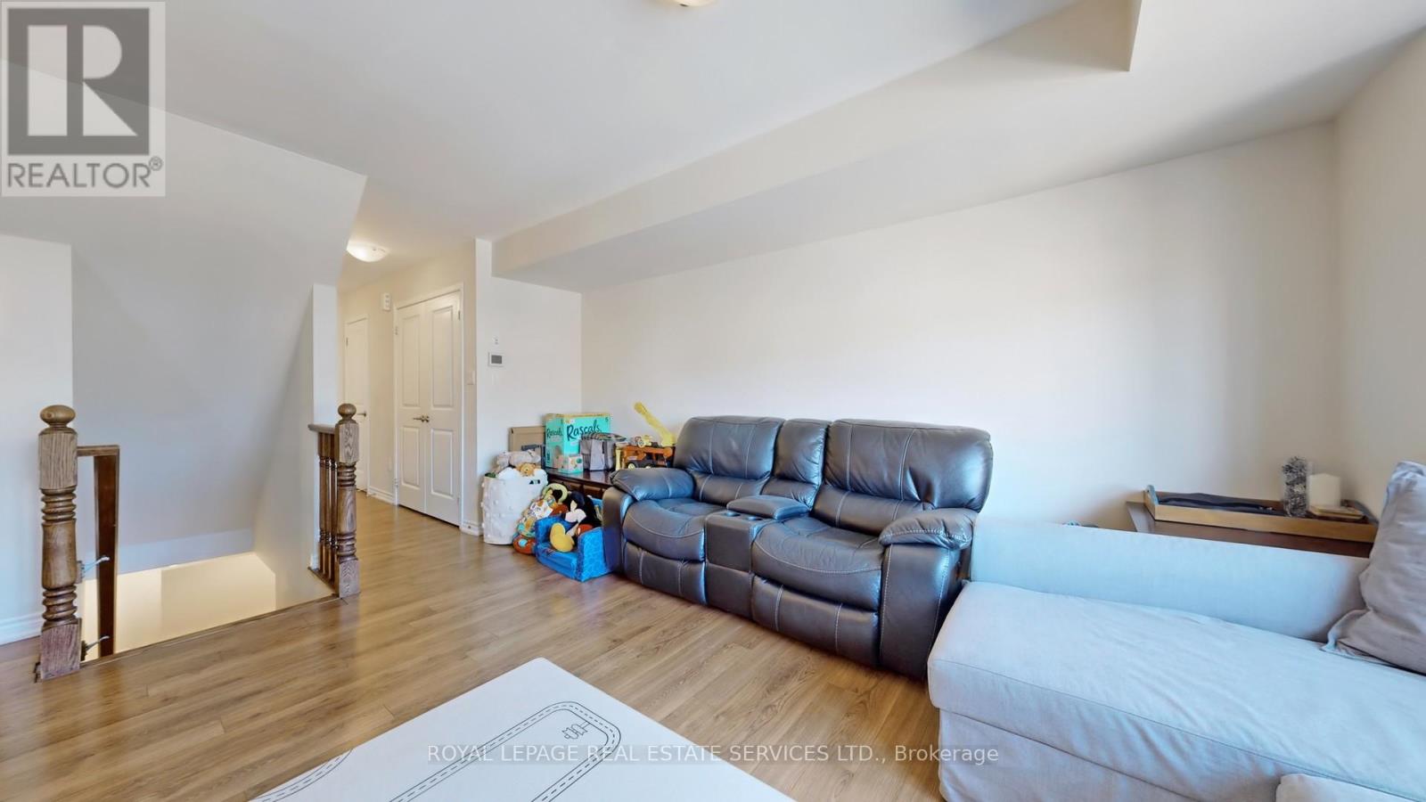 280 Sarah Cline Drive, Oakville, Ontario  L6M 0V4 - Photo 5 - W13227574