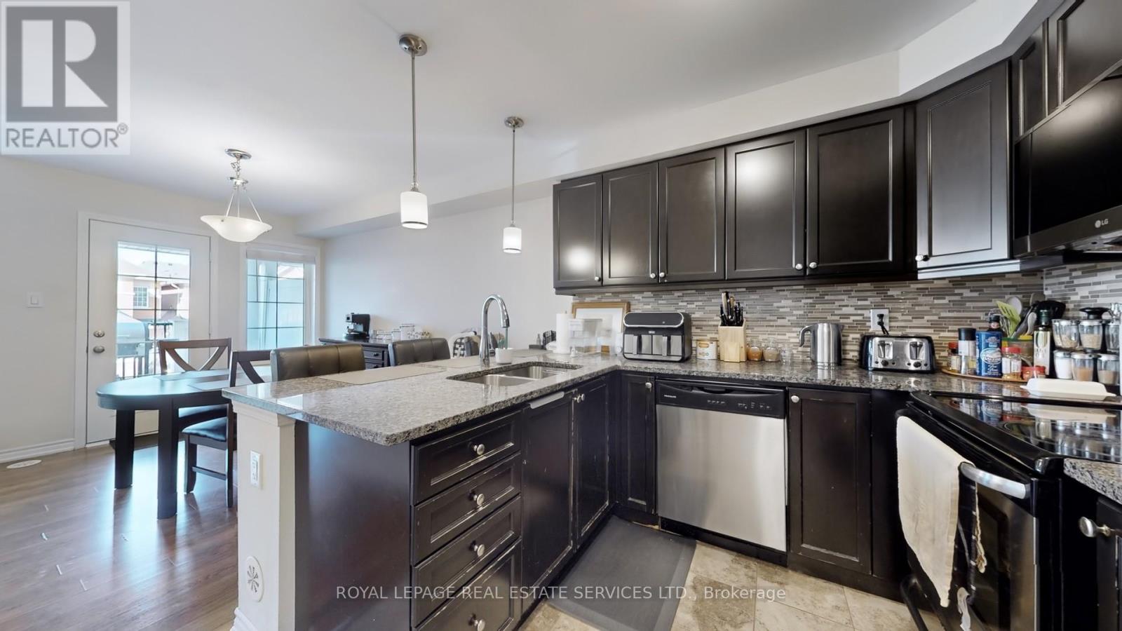 280 Sarah Cline Drive, Oakville, Ontario  L6M 0V4 - Photo 8 - W13227574