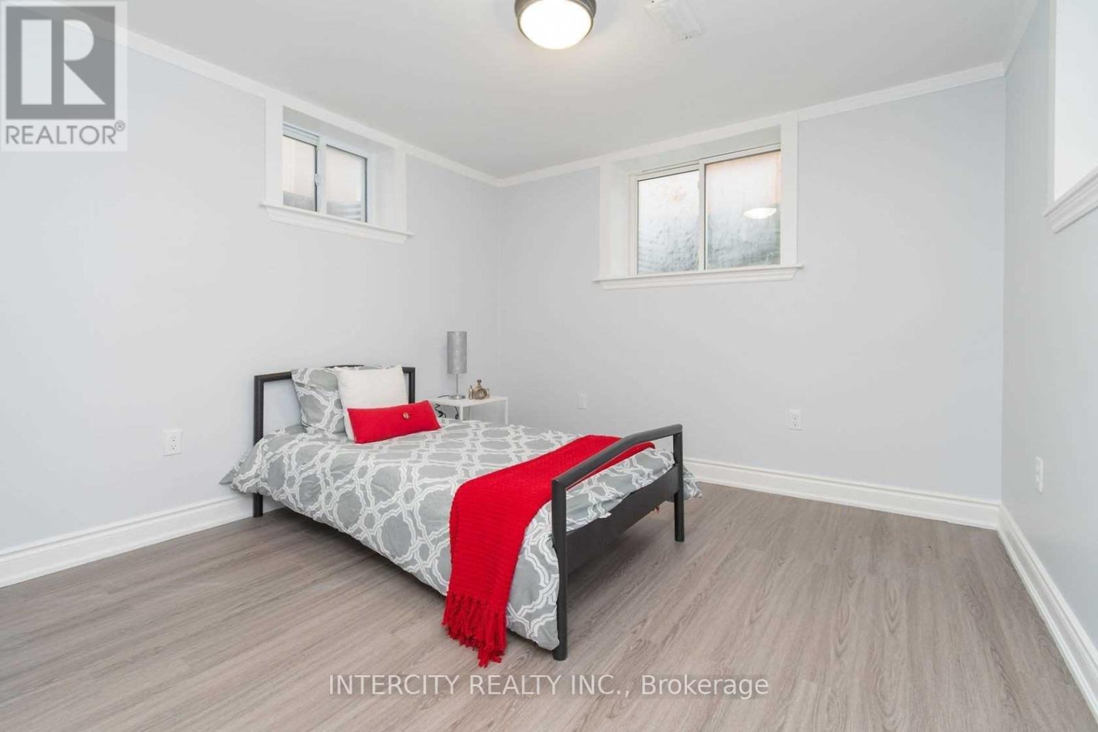 781 Drury Lane, Burlington, Ontario  L7R 2Y1 - Photo 24 - W13227660