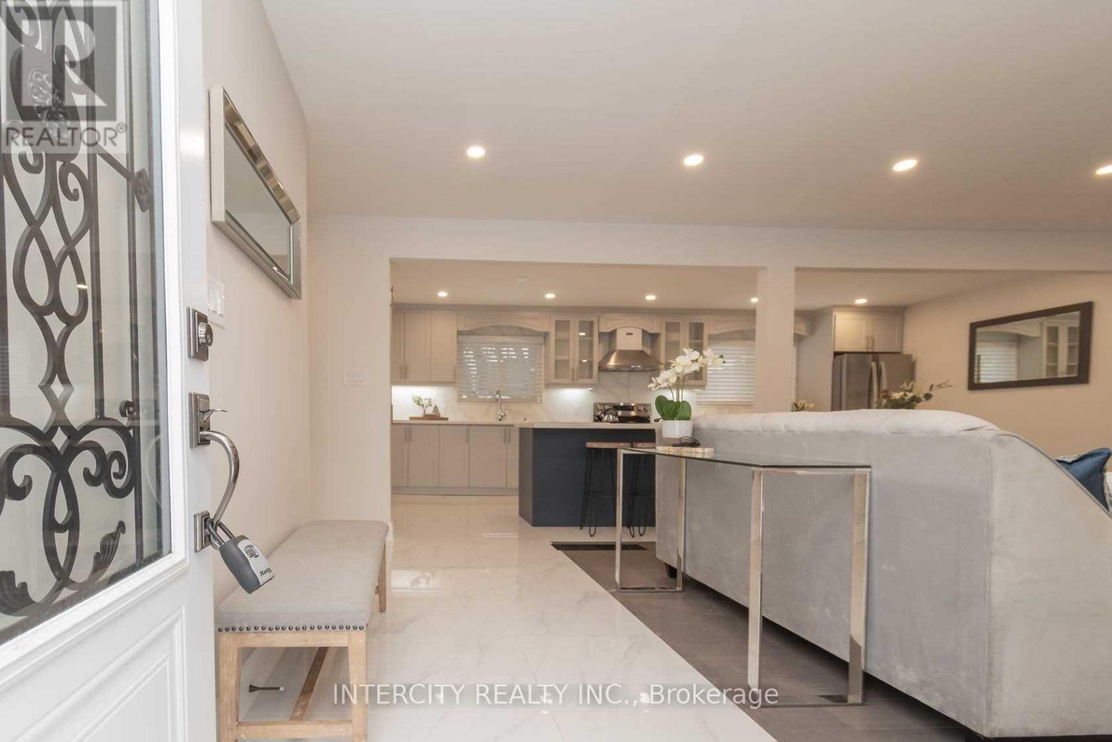 781 Drury Lane, Burlington, Ontario  L7R 2Y1 - Photo 6 - W13227660