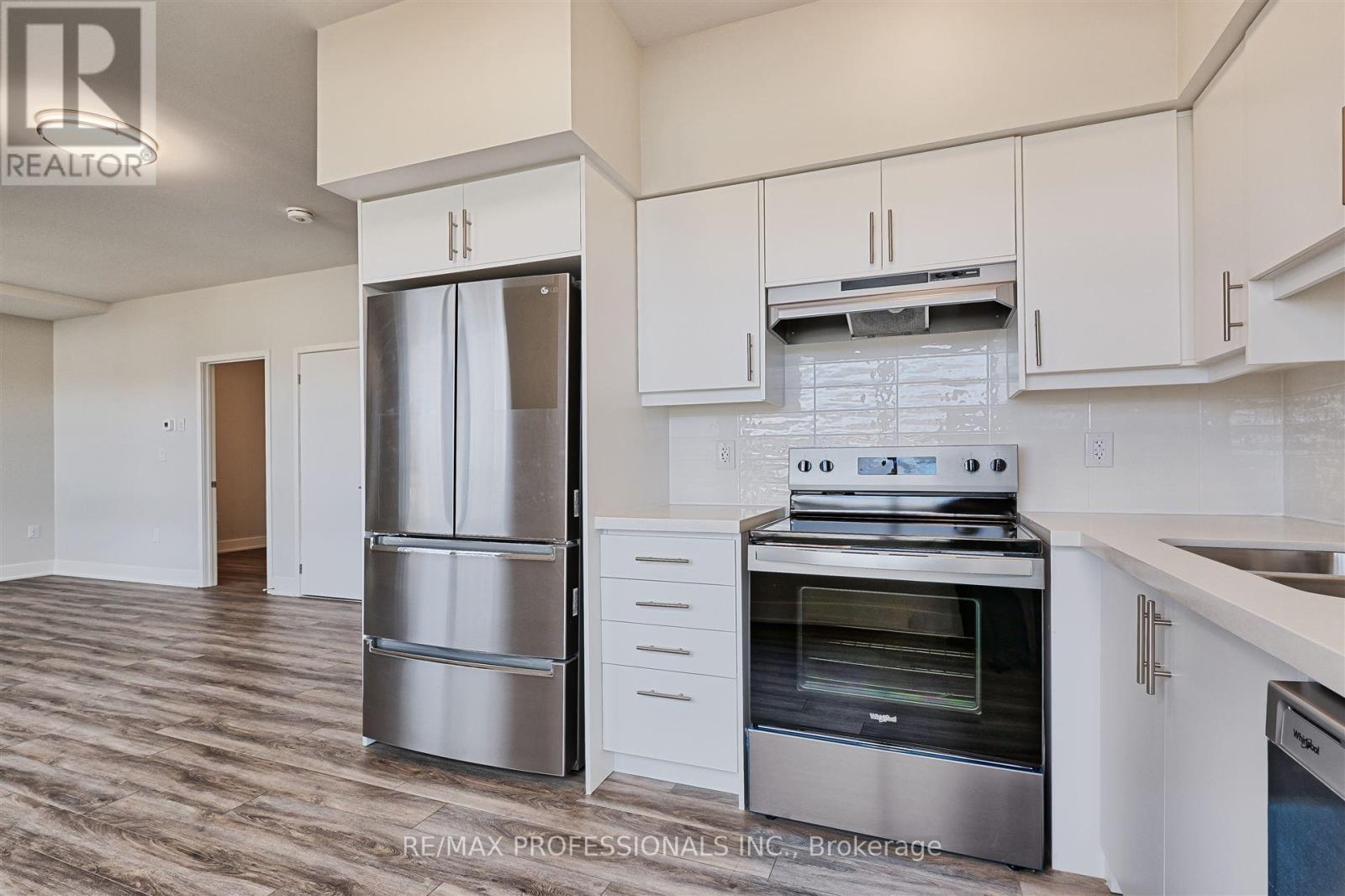 140 - 62 Dixfield Drive, Toronto, Ontario  M9C 3W1 - Photo 11 - W13227666