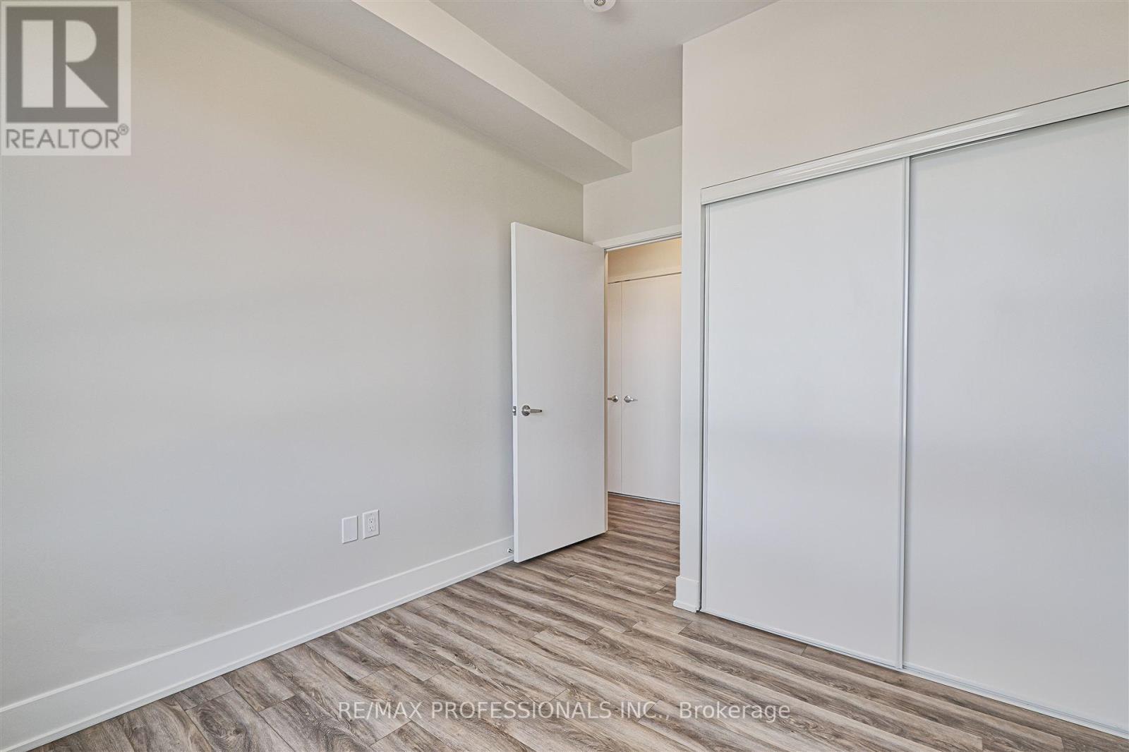140 - 62 Dixfield Drive, Toronto, Ontario  M9C 3W1 - Photo 17 - W13227666