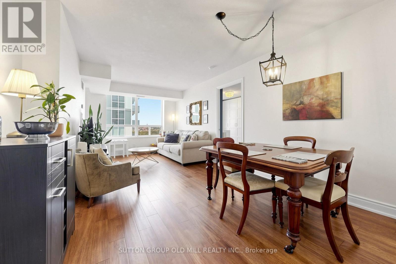 1716 - 5233 Dundas Street W, Toronto (Islington-City Centre West), Ontario  M9B 6M1 - Photo 5 - W13227672
