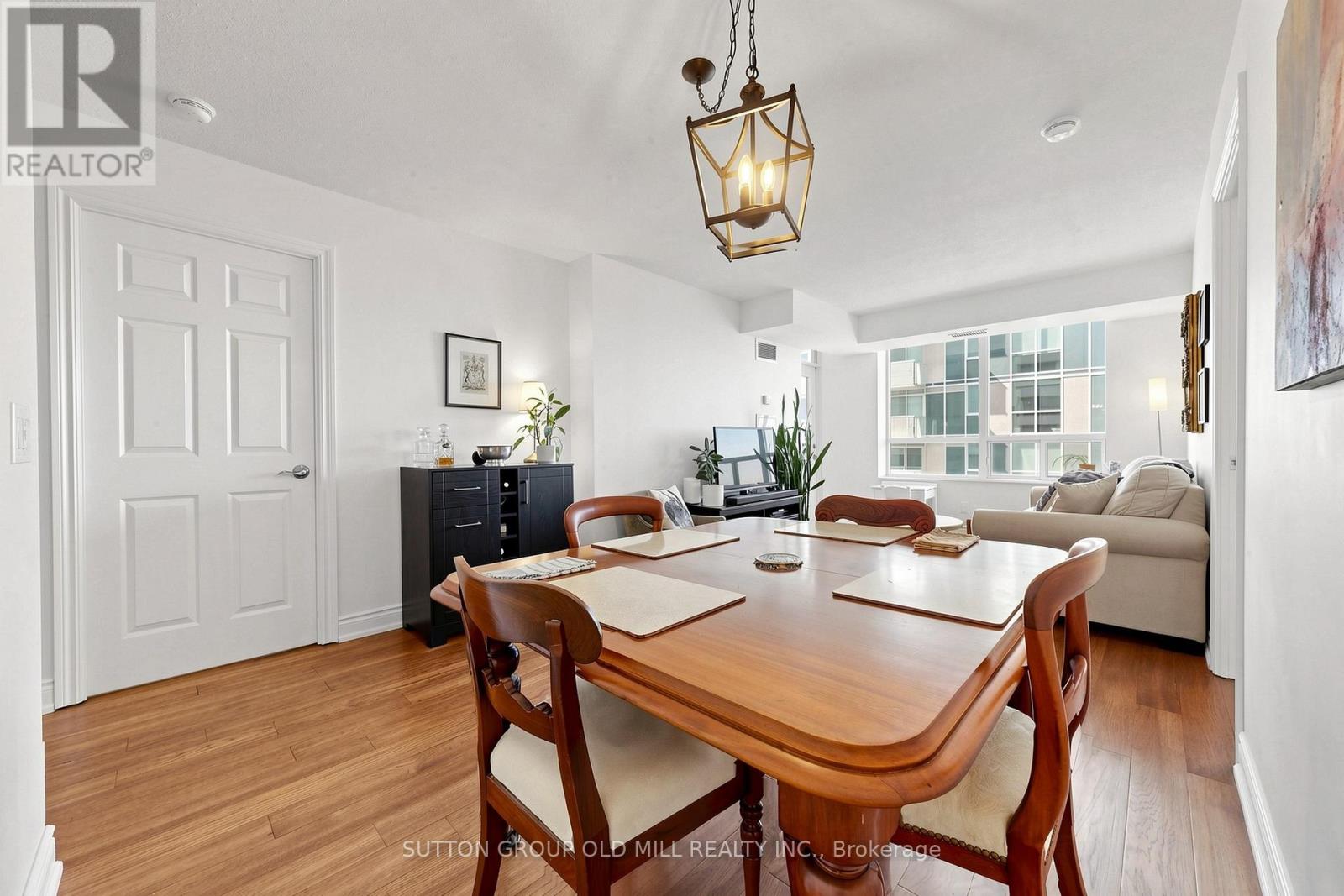 1716 - 5233 Dundas Street W, Toronto (Islington-City Centre West), Ontario  M9B 6M1 - Photo 6 - W13227672
