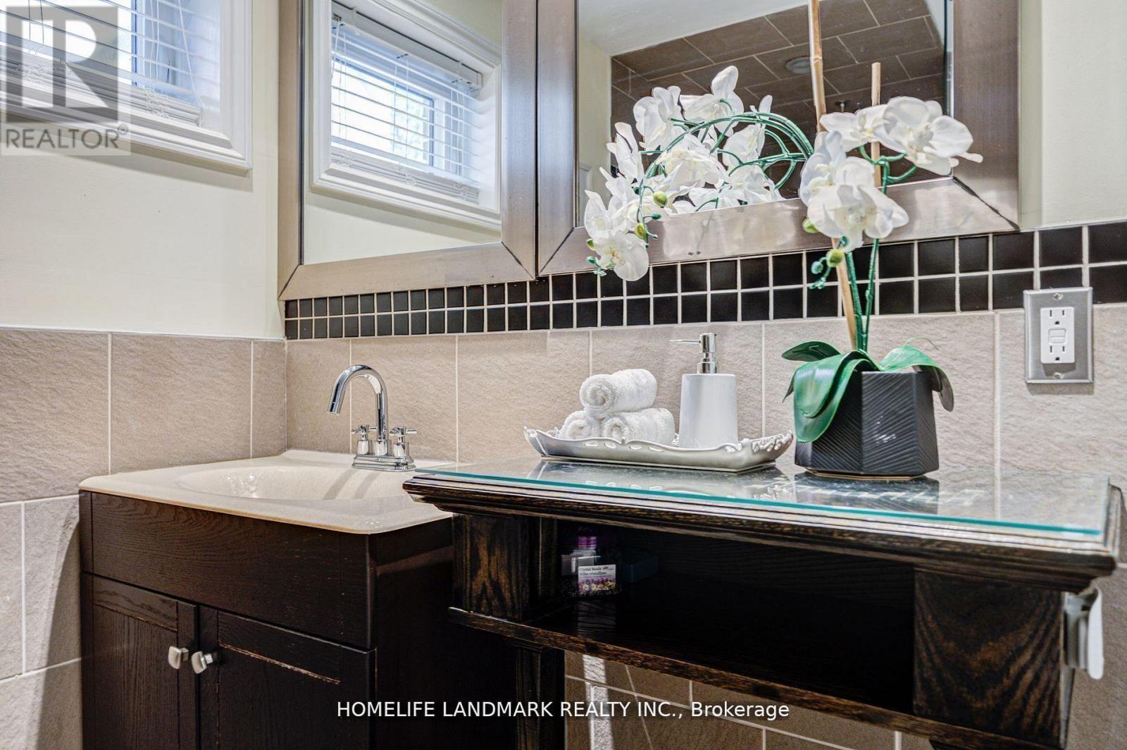 2165 Dunedin Road, Oakville, Ontario  L6J 5V2 - Photo 38 - W13227688