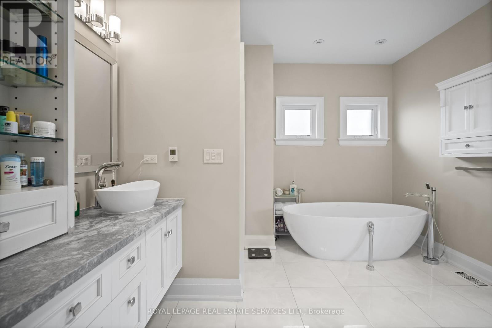 3 Donnybrook Lane, Toronto, Ontario  M9A 2V2 - Photo 23 - W13227738