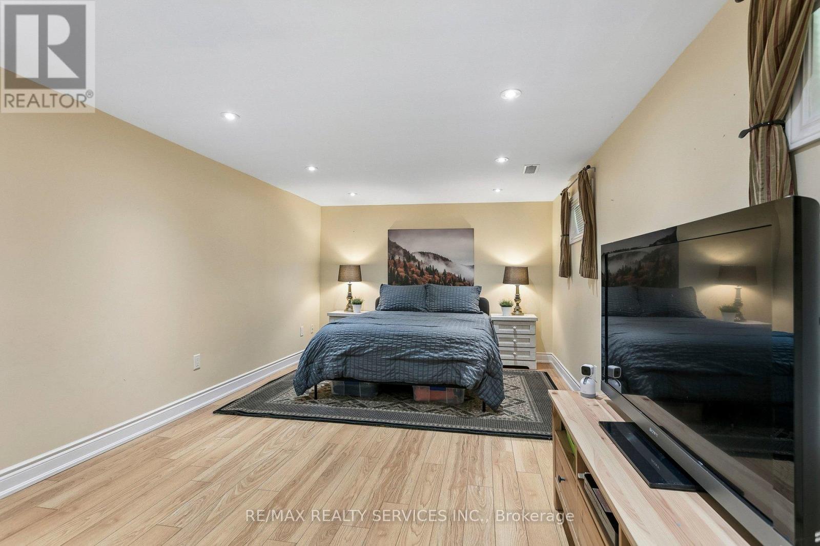 42 Watson Crescent, Brampton (Brampton East), Ontario  L6W 1E7 - Photo 41 - W13227826
